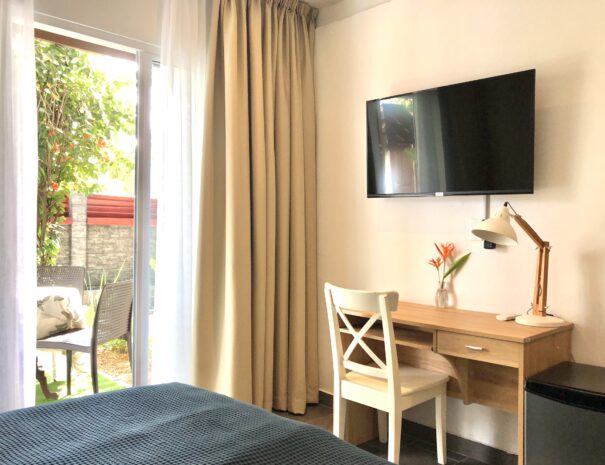 38429ED5-3AD1-4CCD-A4D3-EC94B5221109_1_201_a