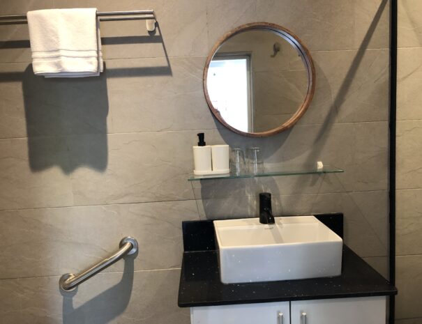 9DCD493B-FEA5-4D21-8CB4-E4717C001D3A