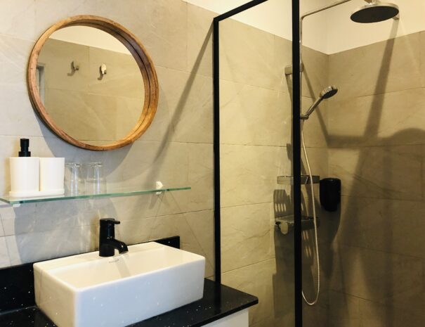 5C0427F5-B424-473E-A97F-C0B46606DDAF