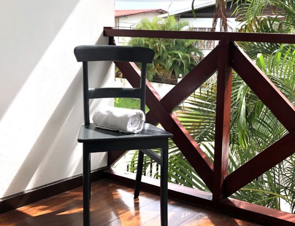 6C081219-7C77-464B-BA6C-8B062C186C9C_1_201_a