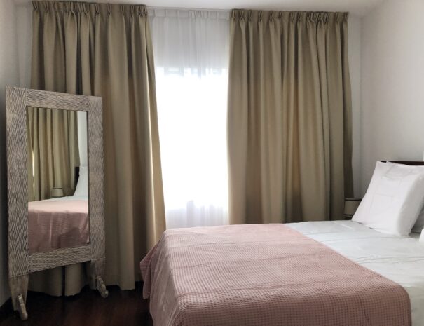 EB08A75C-DD66-4E30-A58A-ABA9877952BB